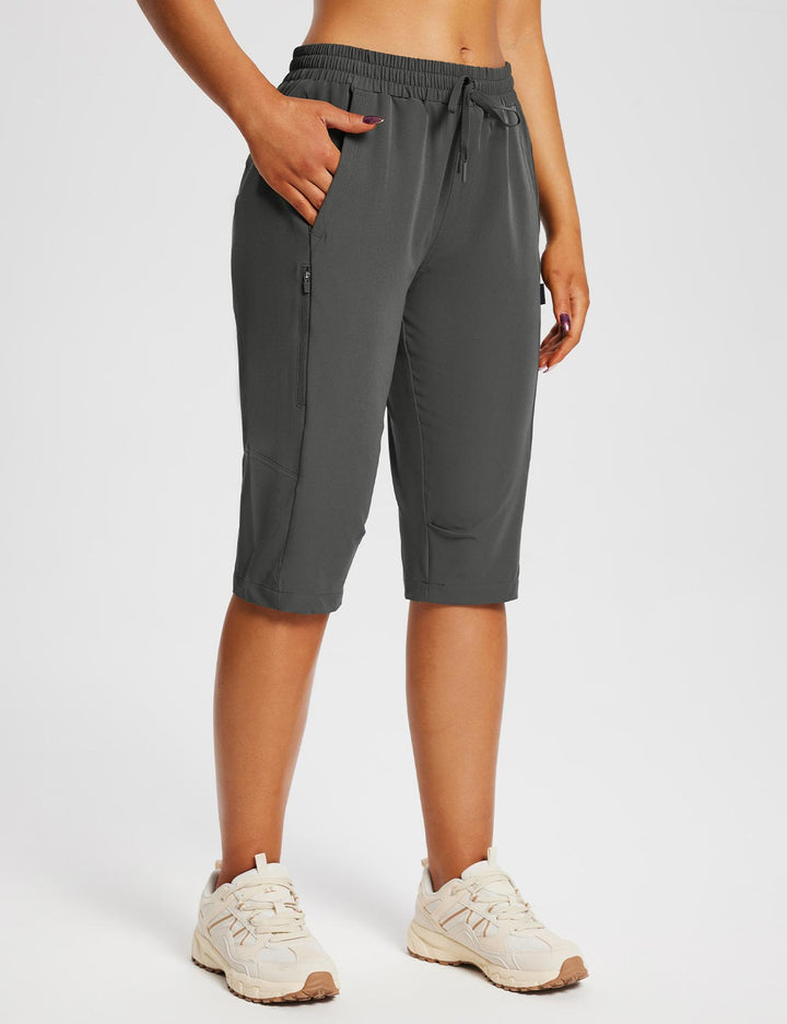 Praktische Damen Caprihose mit Reißverschlusstaschen für Smartphone & Schlüssel.