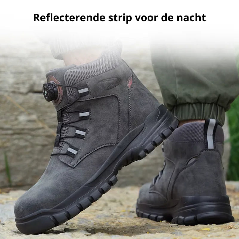 Ein Paar vielseitige Herren Sicherheitsschuhe in Braun, leicht, atmungsaktiv & rutschfest für Schutz.