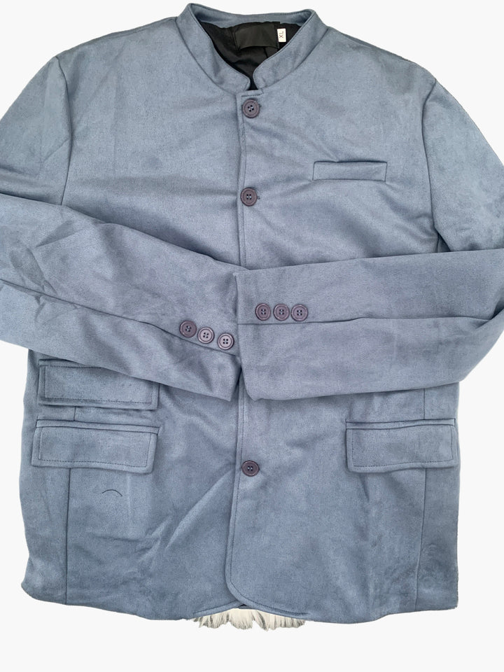 Stilvolle Herrenjacke mit Stehkragen in Khaki. Ideal als Business Casual Oberbekleidung & Freizeitmode.