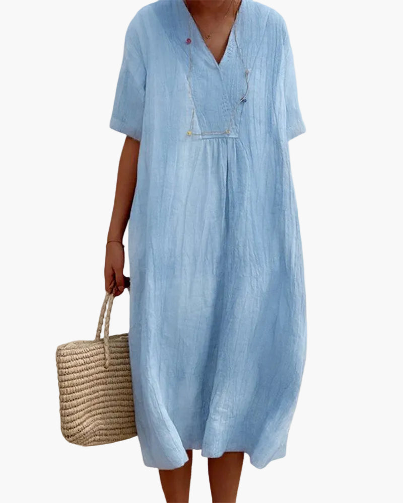 Vielseitiges Damen Sommerkleid, elegant & locker, mit V-Ausschnitt. Ein Must-have für Alltag und Urlaub.