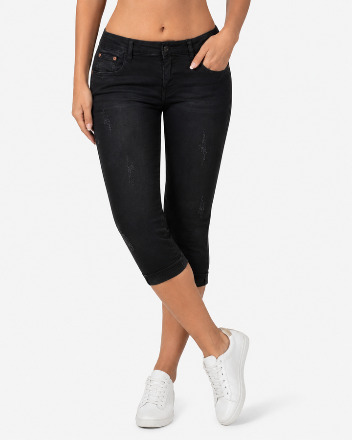 Modische Damen Sommer Caprihosen, Slim Fit Schnitt, erhältlich in Dunkelblau, Schwarz und Hellblau für stilvolle Looks.
