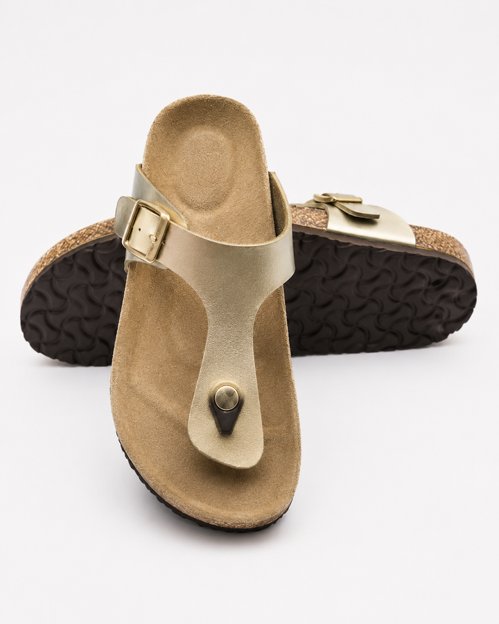 Leichte Damen Sandalen in modernem Design, perfekt als Freizeitschuh für den Strandurlaub im Sommer.