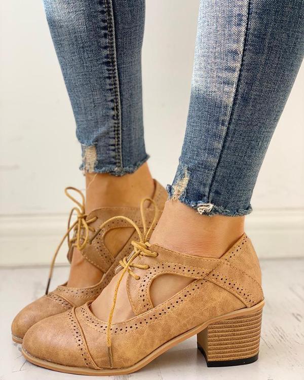 Vintage orthopädische Damenschuhe als eleganter Komfortschuh zum Business- oder Freizeit-Outfit.