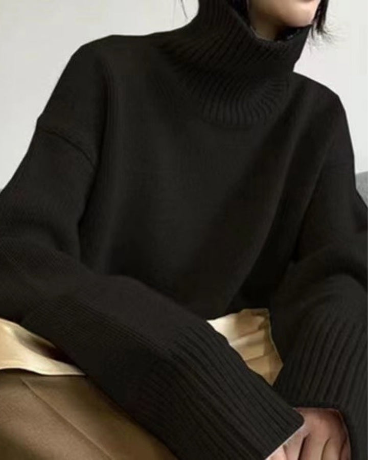 Zeitloser Damen Rollkragenpullover aus Strick. Bequemes Langarm-Oberteil, ideal als Basic für Herbst- & Wintermode.