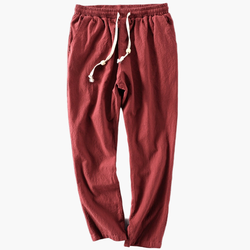 Herren Jogger aus atmungsaktivem Stoff, der höchsten Komfort für Sommer und Herbst bietet. Ideale Freizeitkleidung.