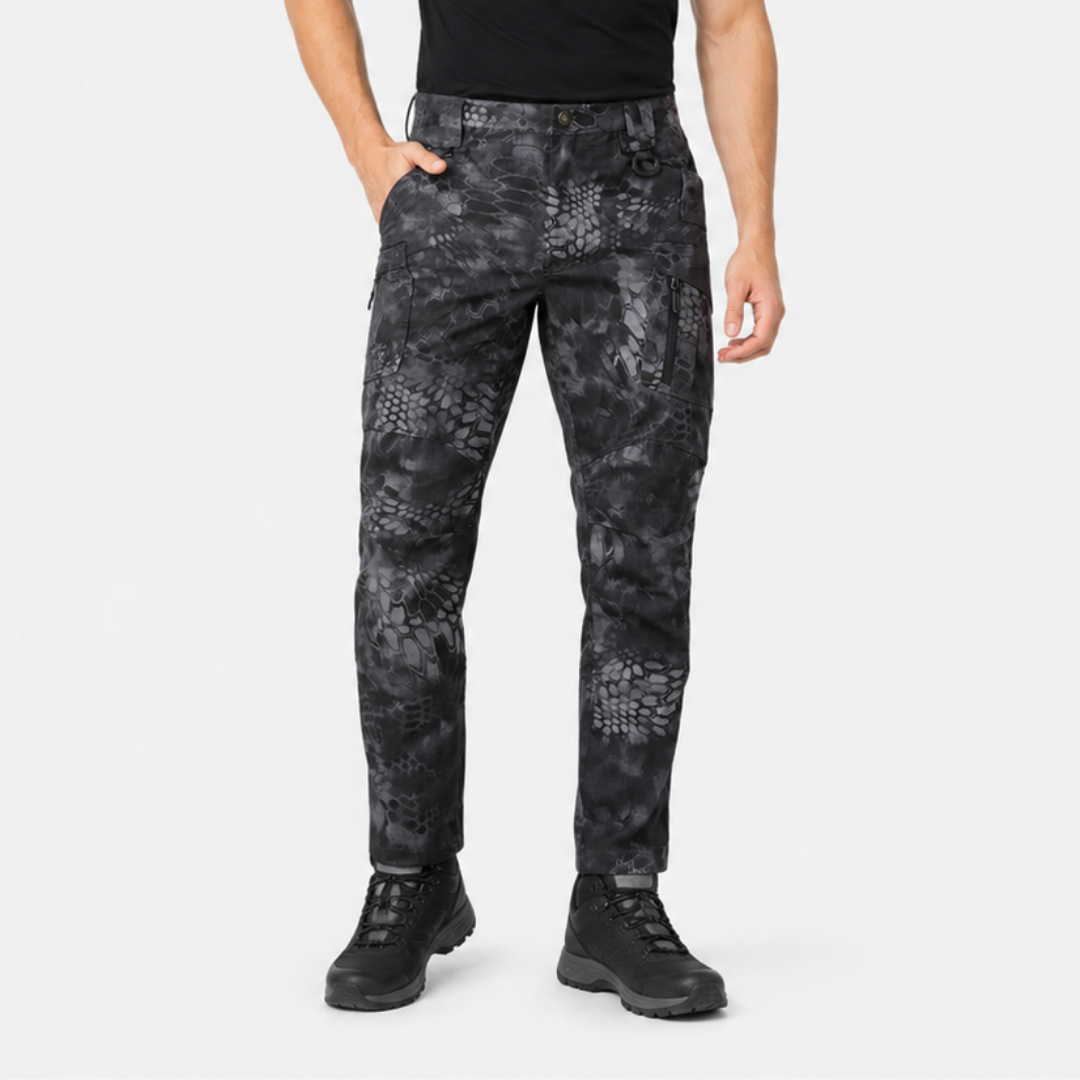Bequeme Herren Outdoor-Hose für Wandern, Trekking & Abenteuer. Mit praktischen Cargo-Taschen & hohem Komfort.