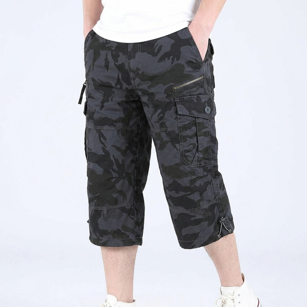 Robuste Herren Outdoor-Cargo-Capri-Shorts, perfekt für jedes Gelände und anspruchsvolle Touren.