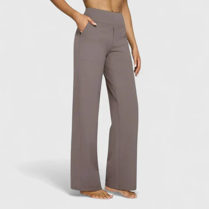 Taillierte taupefarbene Damen-Hose mit geradem Bein, perfekt für einen eleganten Casual-Stil.