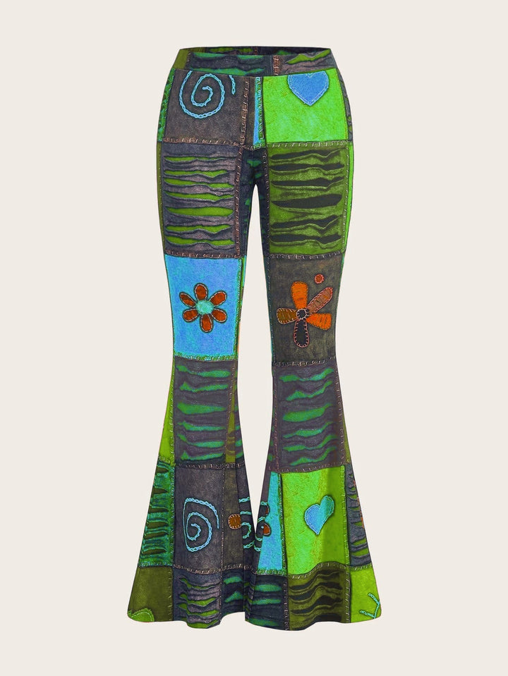 Trendige Damen Casual-Hose im Bootcut-Stil mit abstraktem Muster. Bequem und stilvoll für den Alltag.