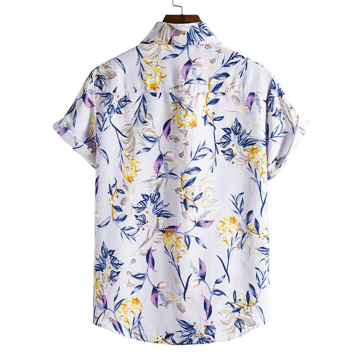 Modisches Herren Kurzarmhemd mit stilvollem Blumenmuster, Slim Fit und Reverskragen für den Sommer.