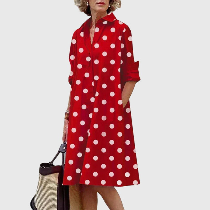 Struktur des weichen Stoffes vom Damen Relaxed Fit Kleid, bietet maximalen Tragekomfort.