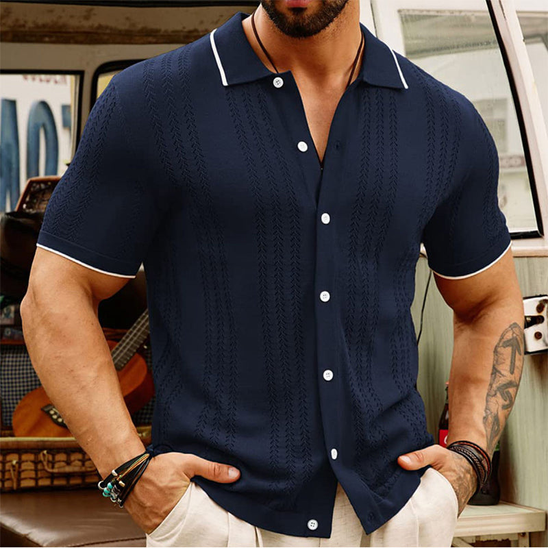 Komfortables Herren Polo-Shirt, kurzärmlig, gestreift, mit Knopfleiste. Ideal für Frühling & Sommer.
