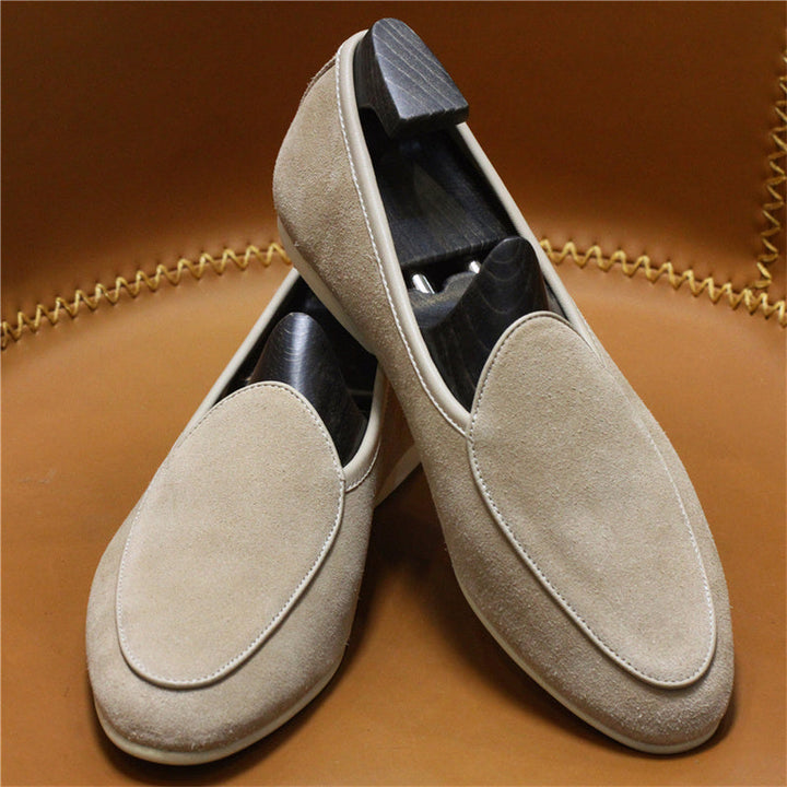 Stilvolle Herren Slipper, belgische Loafer in Beige, ideal für Business Casual, schick & komfortabel.