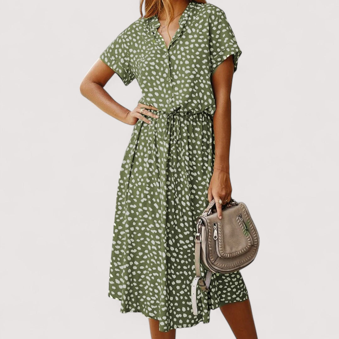 Bequemes Damen Tageskleid mit Muster, perfekt für Freizeit und Urlaub.