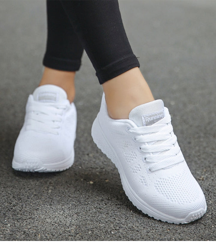 Bequemer Sneaker für Frauen, atmungsaktives Material für frische Füße.