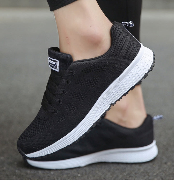 Eleganter und orthopädischer Damenschuh, bietet hervorragende Dämpfung.