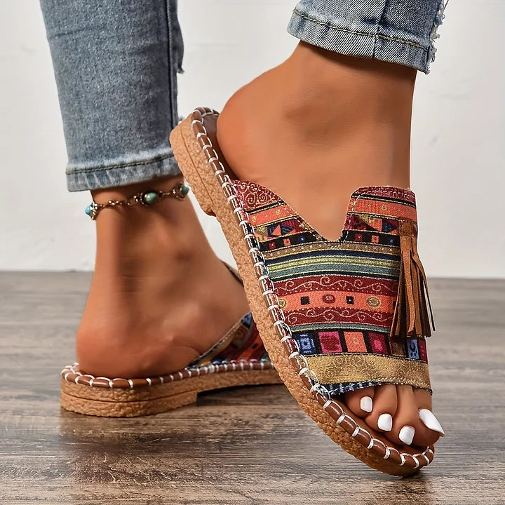 Orthopädische Damen Sandalen für Strand & Alltag. Stilvolle Sommerschuhe mit Komfort & Fußgewölbestütze.