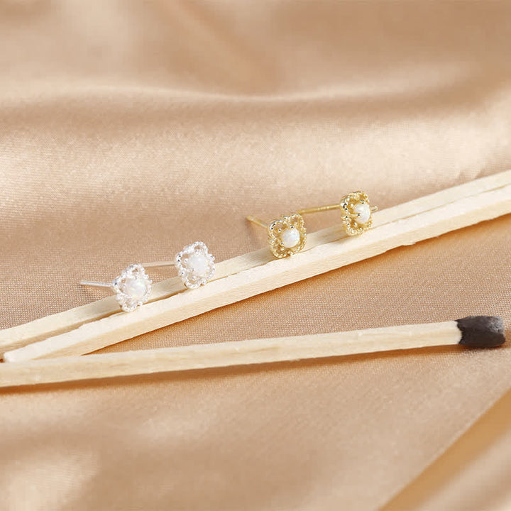 Detailansicht der Vintage Damen Ohrringe mit schillerndem Opal, ideal als edles Geschenk.