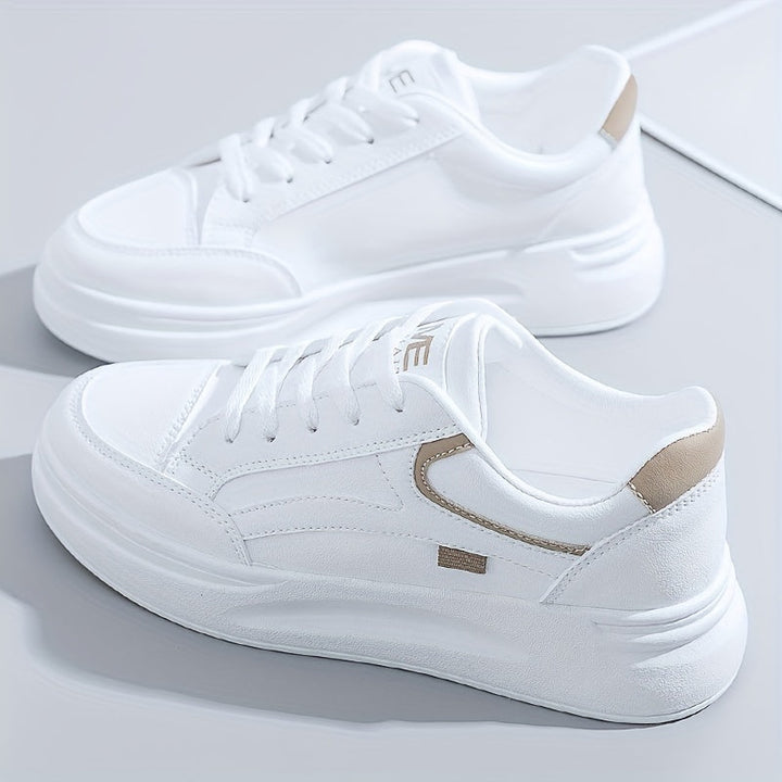 Vielseitige Damen Sneaker. Bequeme Alltagsschuhe für jede Gelegenheit. Sportlich-eleganter Look für Damen.