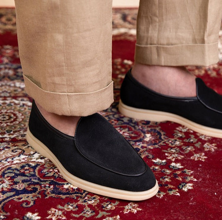 Hochwertige, klassische Herren Slipper in Kaffeebraun. Handgefertigte Loafer für anspruchsvolle Herrenmode.