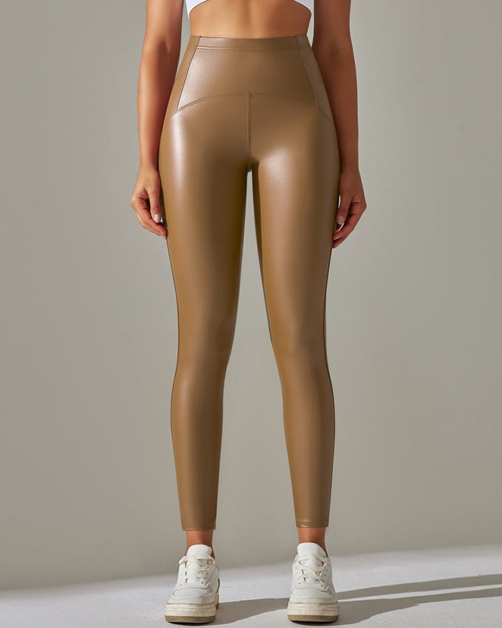 Figurbetonte Damen High-Waist Leggings für Yoga & Sport, Modell in Aktion.