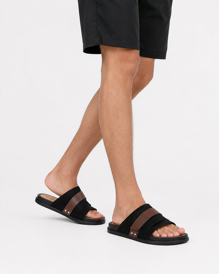 Stilvolle Herren Sandalen Jason mit bequemer, dicker Sohle; ideal als Alltagsschuh und Strandsandale.