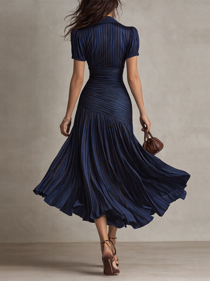 Schickes Damenkleid, gestreiftes Midikleid im Retro-Stil. Ideal für festliche Mode & Sommer.