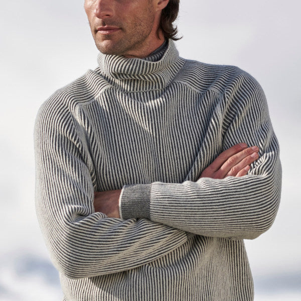 Warmer Herren Rollkragenpullover Jesper. Komfortabler Strickpullover für kalte Wintertage.