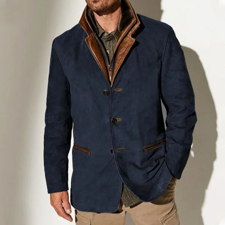 Khaki Herren Retrojacke. Stilvolle Übergangsjacke im Vintage-Look für Freizeit und Komfort.