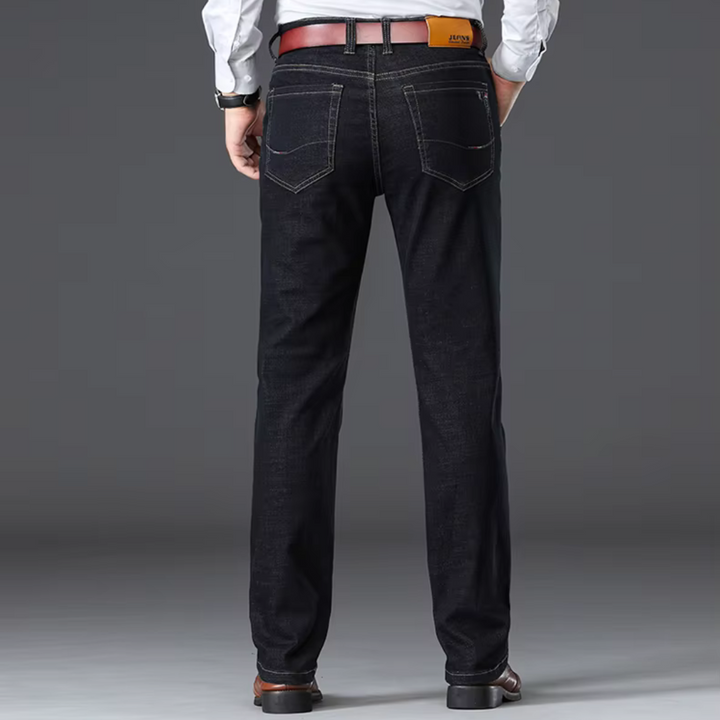 Robuste Herren Denim Stretch-Jeans in klassischer Passform, langlebige Hose für Männer.