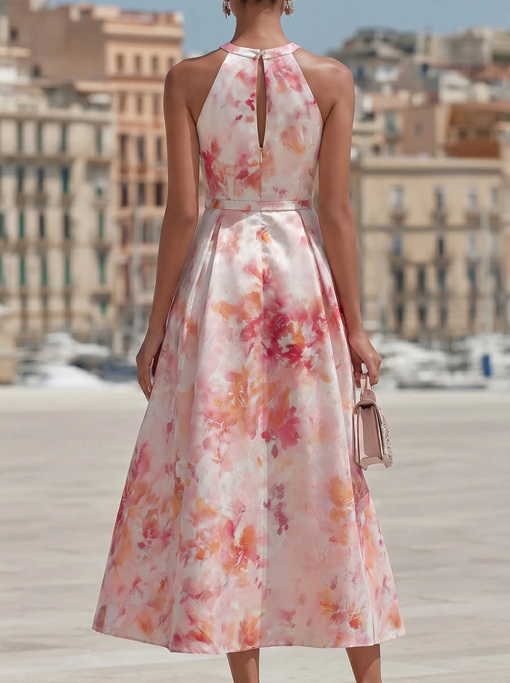 Komfortables Neckholder Midikleid für Damen im sommerlichen Aquarell-Blumenprint; legerer und eleganter Look.