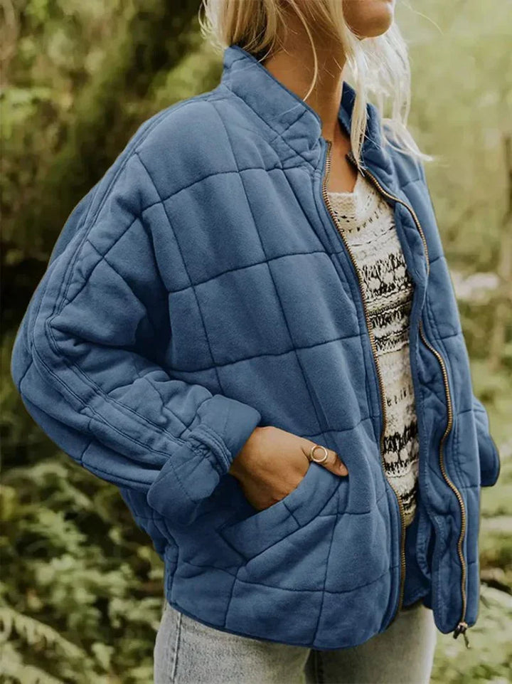 Schwarze Damen Übergangsjacke Amaria. Vielseitige Oversize Jacke für stilvolle Frühling- & Herbstlooks.