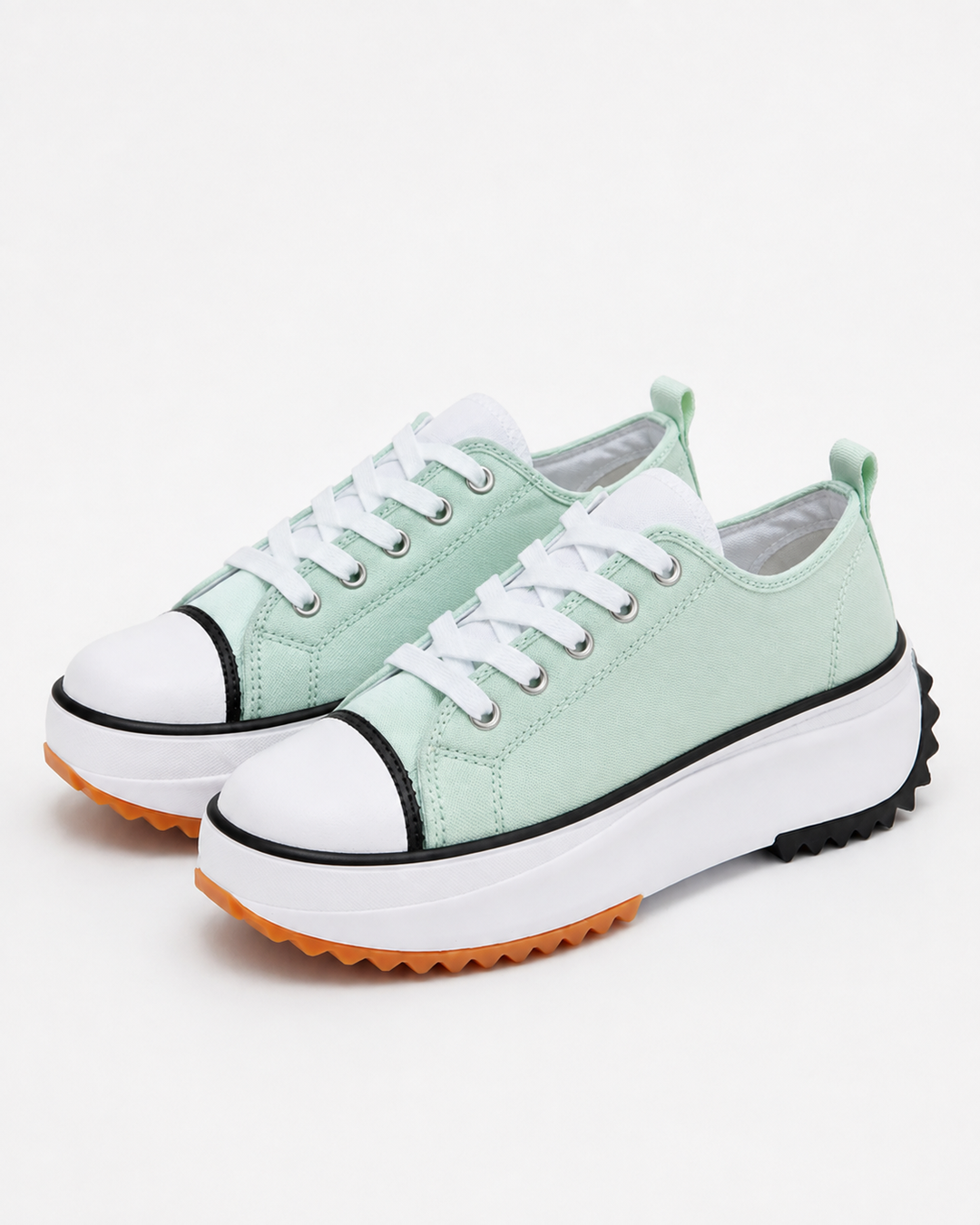Alltagstaugliche Damen-Sommerschuhe, niedrig geschnitten. Maximale Bequemlichkeit für lange Sommertage.