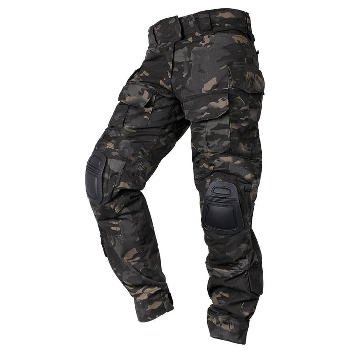Funktionale Herren Outdoor-Cargo-Hose mit integriertem Knieschutz für maximale Sicherheit und Komfort.