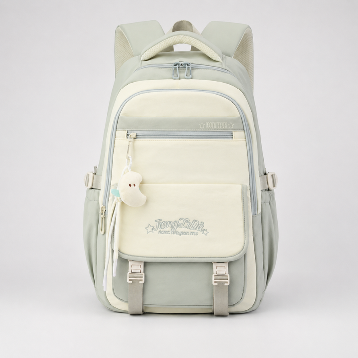 Nahaufnahme: Spritzwassergeschützter Oxford-Rucksack, robustes Design mit vielen Fächern für Organisation.
