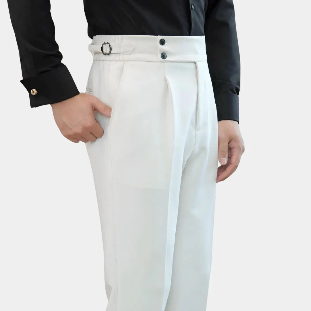 Klassische italienische Herrenhose für zeitlose Eleganz. Vielseitige Business- und Freizeithose, bequem und stilvoll.