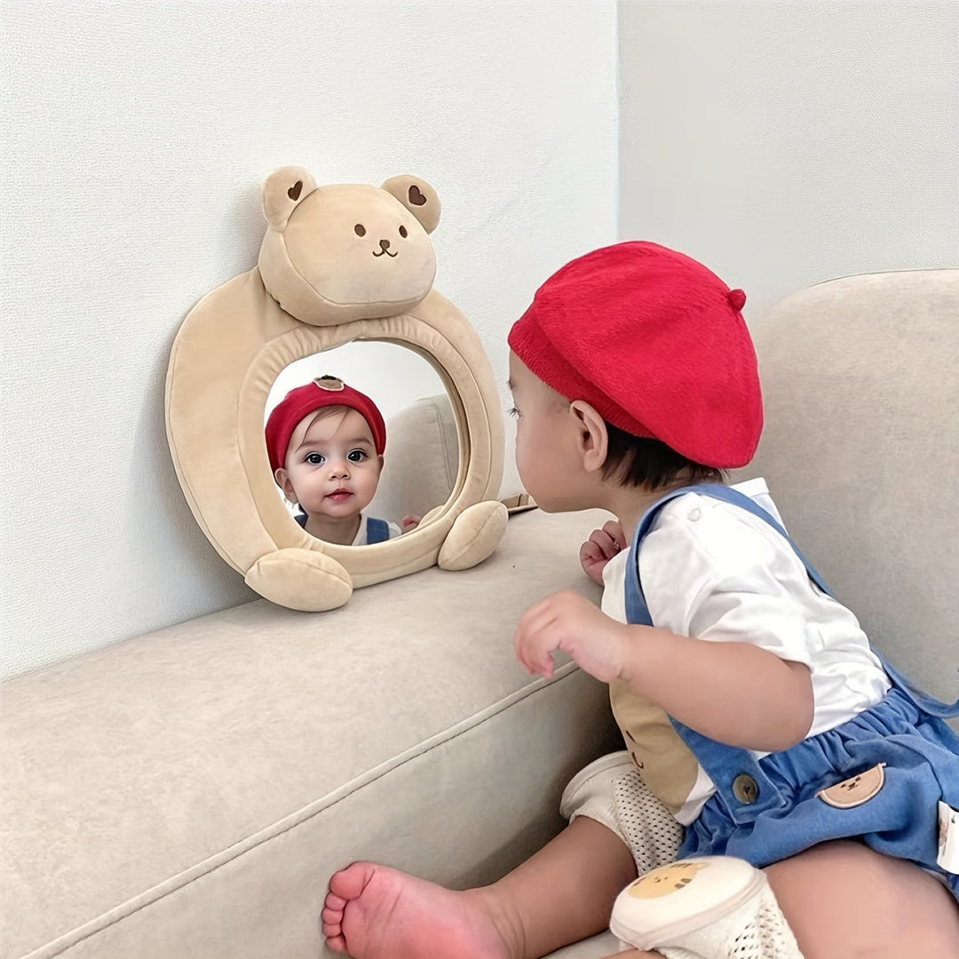 Niedlicher Baby Rücksitzspiegel mit Bärenmotiv. Perfekt für die Kindersicherheit im Auto auf jeder Reise.