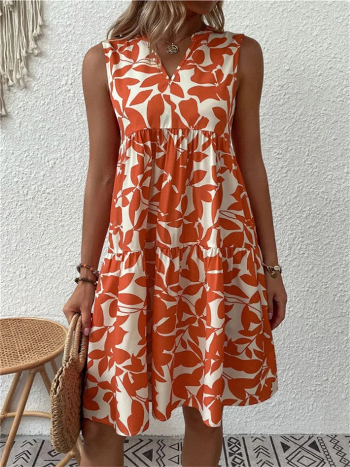Luftiges, elegantes Damen Sommerkleid in Schwarz, knielang, mit Rundhals. Perfekte sommerliche Frauenmode.
