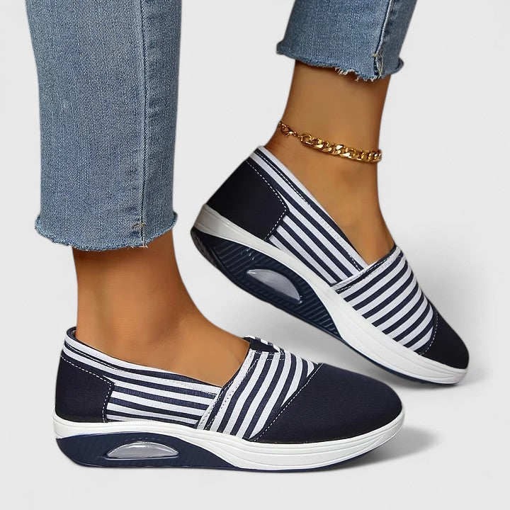 Hochwertige Sylvia Komfortschuhe, flexibel und atmungsaktiv, perfekt für Damenfashion.
