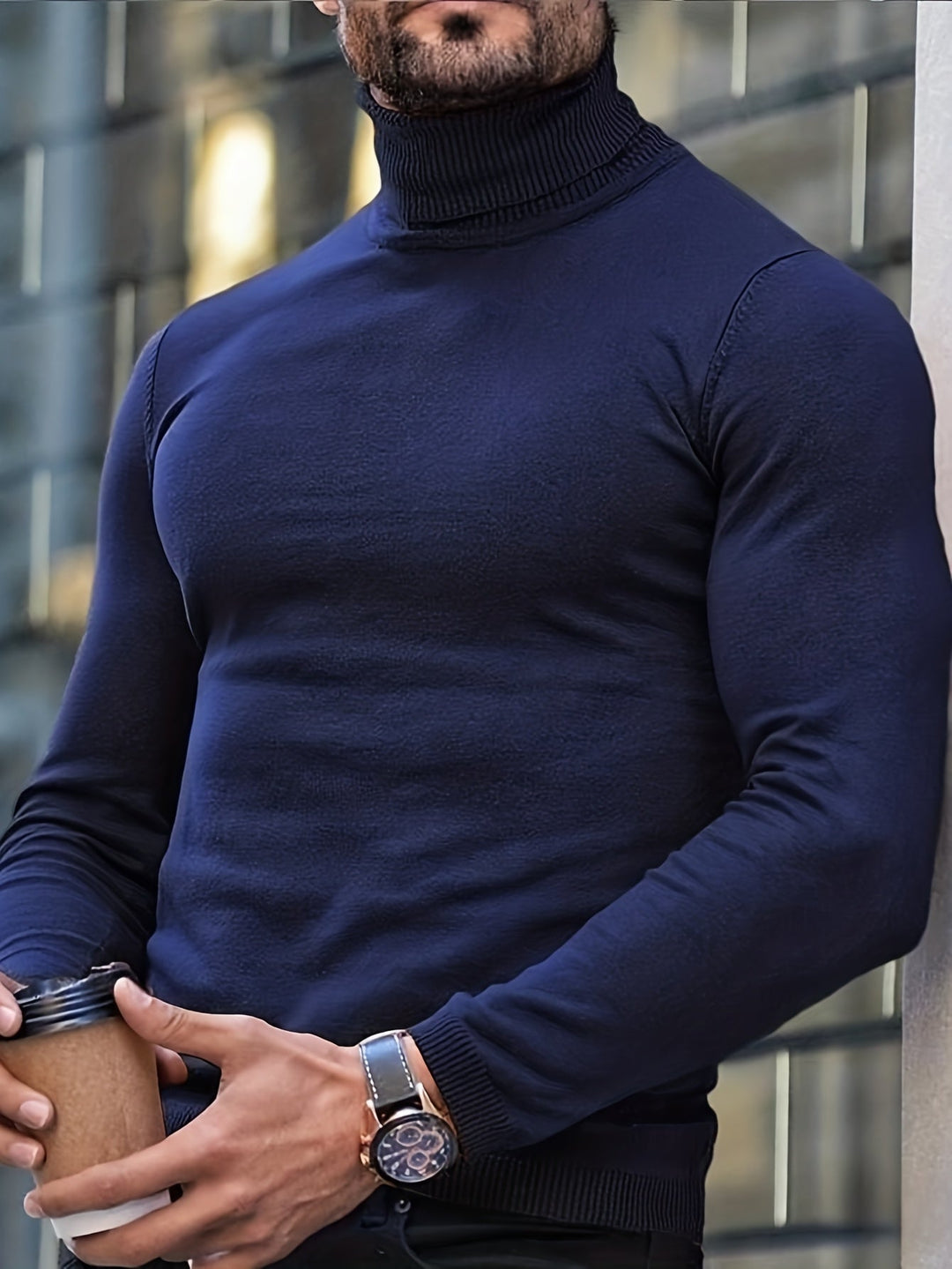 Bequemer Herren Rollkragenpullover in klassischem Design, perfekt für kalte Tage und vielseitige Herrenmode.