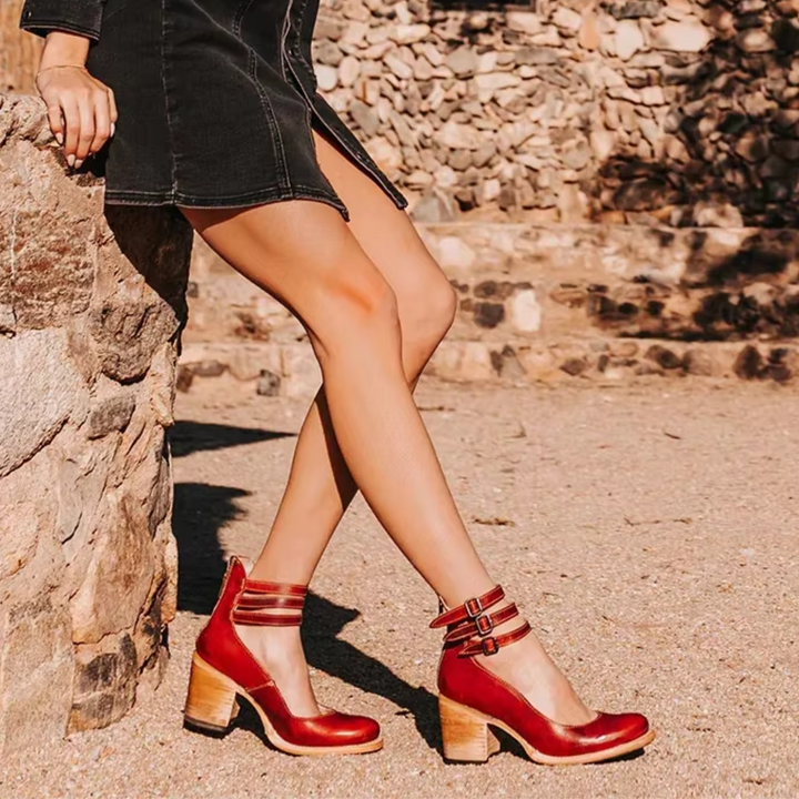 Hochwertige Damen Pumps, elegant und bequem, mit integrierter Komfort-Innensohle für langen Halt.