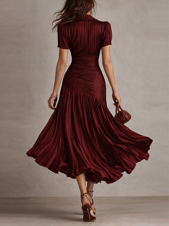 Festliches Damen Midikleid, gestreift im eleganten Retro-Stil. Ideal für besondere Anlässe & Abendmode.