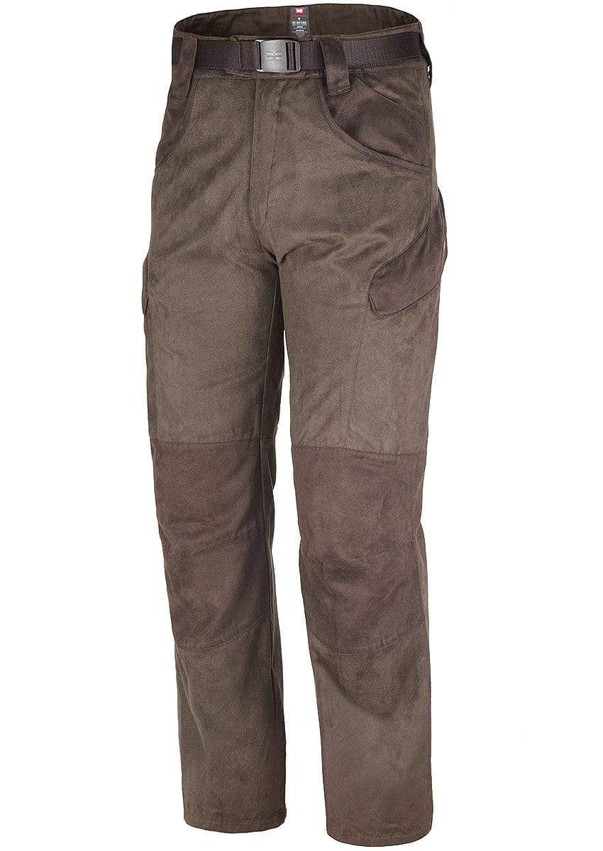 Herren Jagdhose in Dunkelbeige im Outdoor-Einsatz, leise, atmungsaktiv und wasserabweisend für jedes Wetter.
