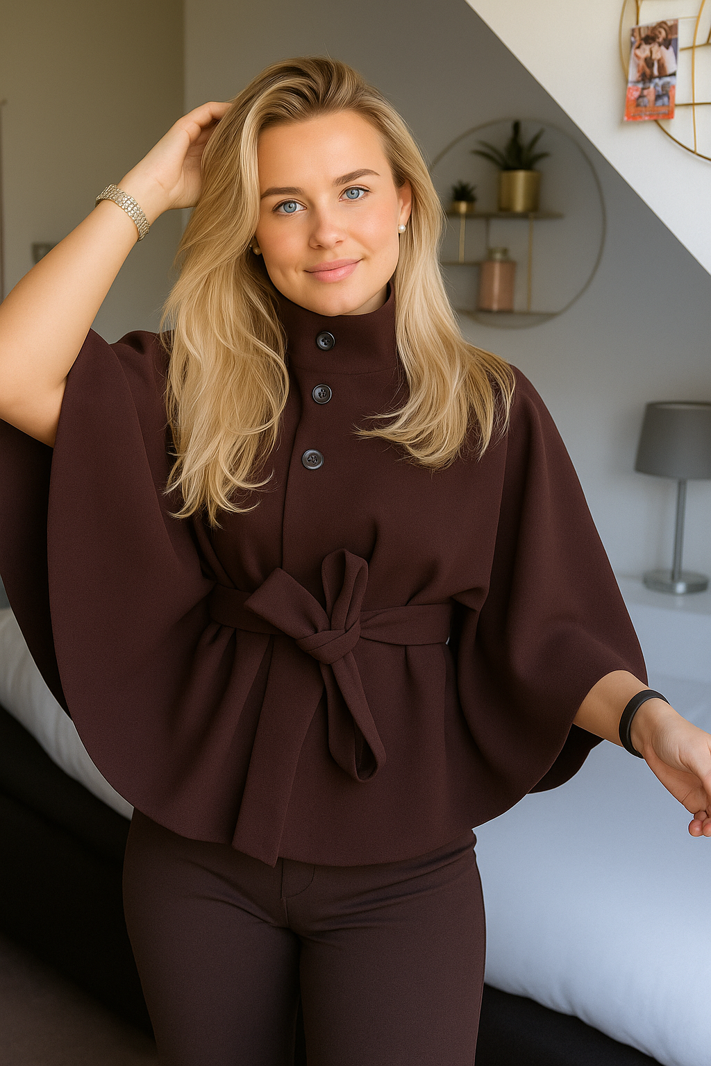 Komfortabler Damen-Cape-Mantel, bietet Bewegungsfreiheit, schicke Herbst-Winter-Jacke für Frauen.