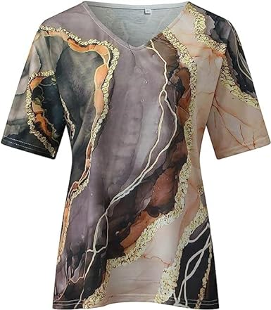 Trendiges Damen Kurzarmshirt, Marmormuster, V-Ausschnitt. Bequem und perfekt für den Sommer.