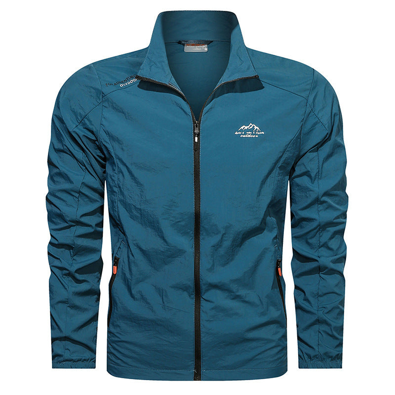 Graue Herren Herbstjacke Windbreaker. Schnelltrocknende, leichte Outdoor-Sportjacke mit UV-Schutz & Stehkragen.