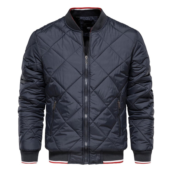 Stylische Herren Freizeitjacke (Steppjacke) in Marineblau. Warme Winterjacke mit Stehkragen.