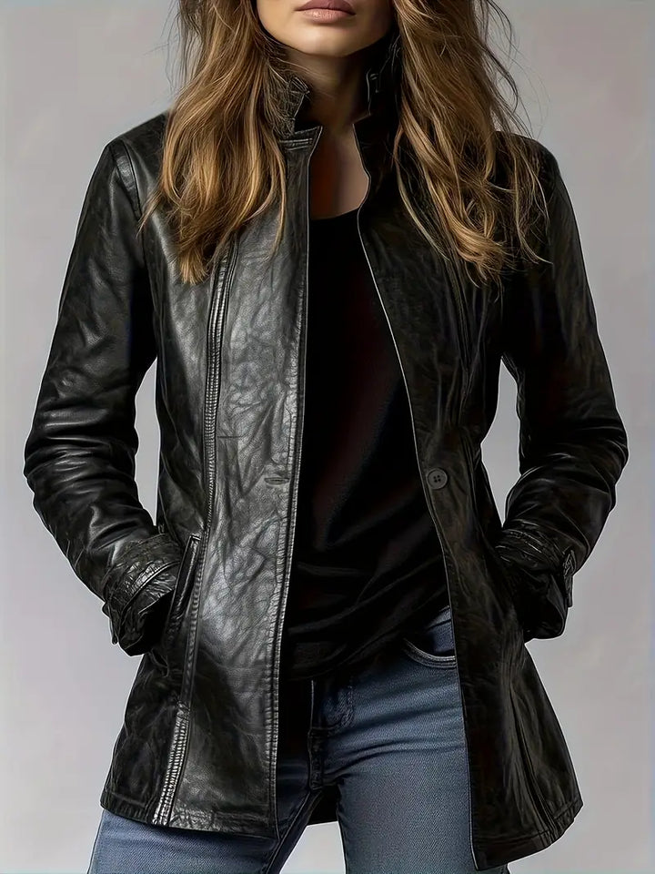 Elegante schwarze Damenjacke, vielseitig kombinierbar, ideal als Freizeitjacke für einen stilvollen Casual-Look.