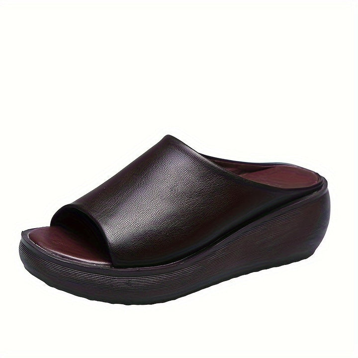 Damen Plateau Sandalen: Komfortable Slip-On Pantoletten mit breitem Riemen, offener Zehenpartie & modischem Design.