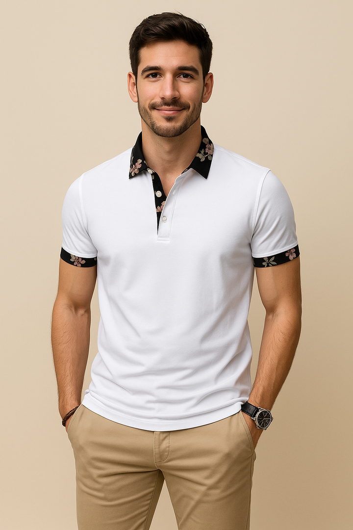 Klassisches Herren Poloshirt mit kurzen Ärmeln für warme Tage, bequem und pflegeleicht für jede Freizeitgarderobe.
